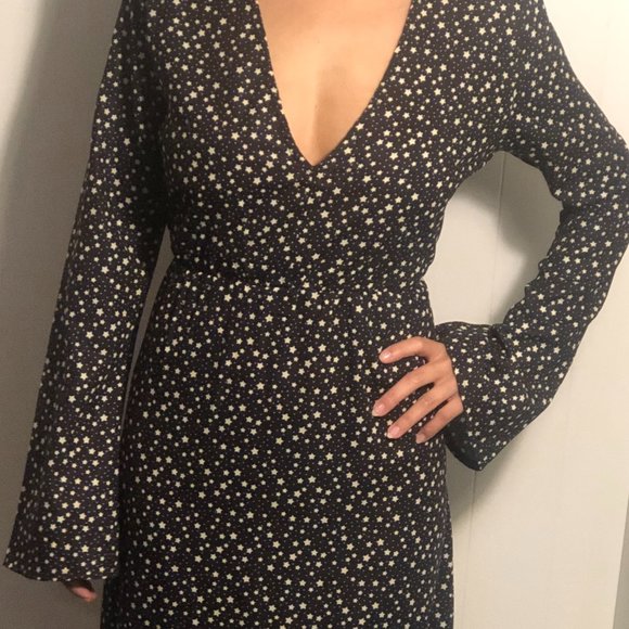 Star print bell sleeve maxi dress - Picture 2 of 4